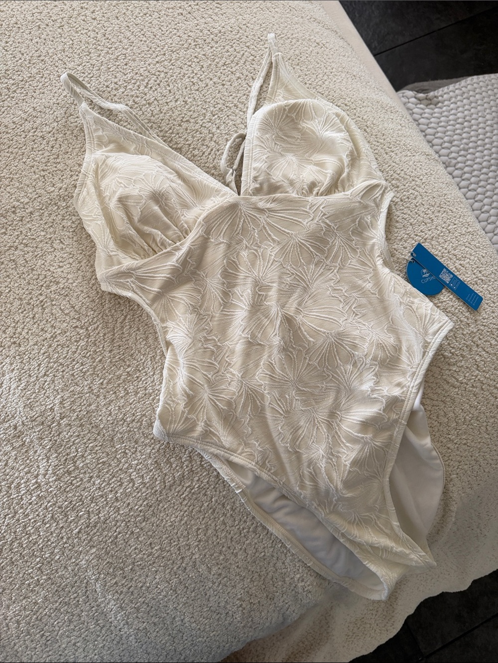 Cupshe Cream Textured Floral One-Piece Swimsuit